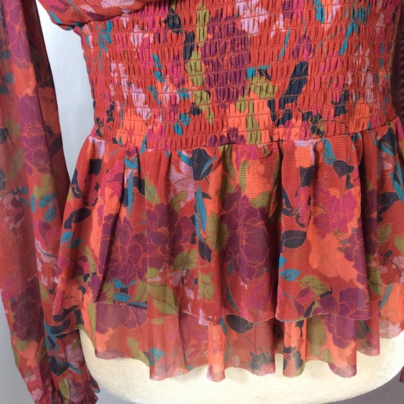 Dr 2 Floral Blouse Size Small NWOT - Picture 5 of 10